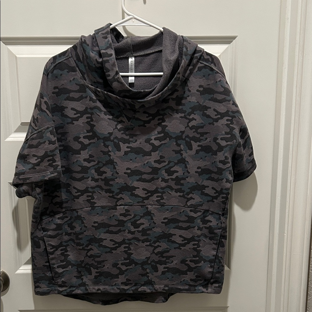 Fabletics camo cowl hoodie